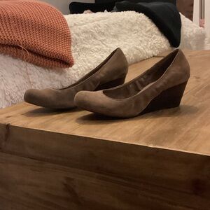 Jessica Simpson Tan Wedge Shoes
